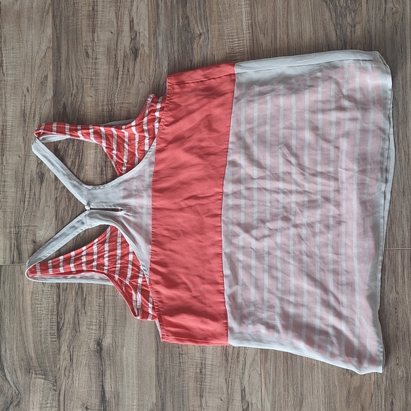 EUC Double layer tank top - Picture 4 of 7